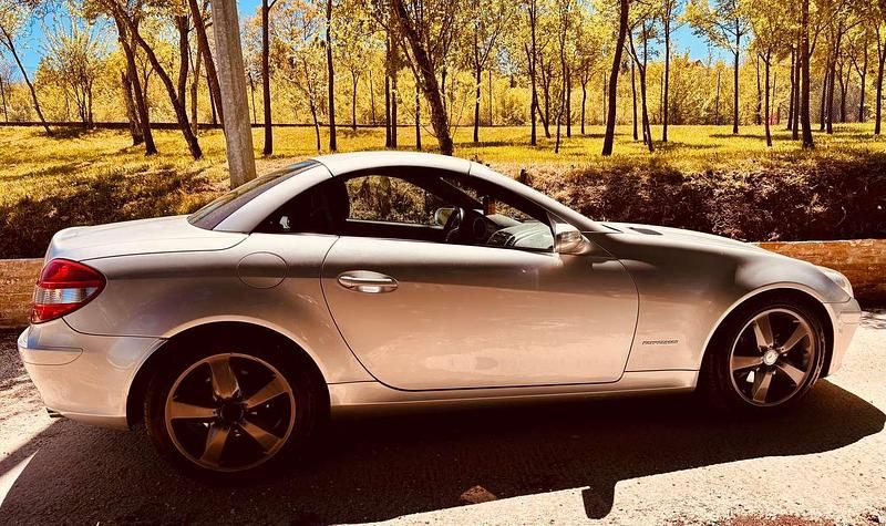 Usata Mercedes SLK200 163 CV (119 kW) 2004 Argento Cabrio