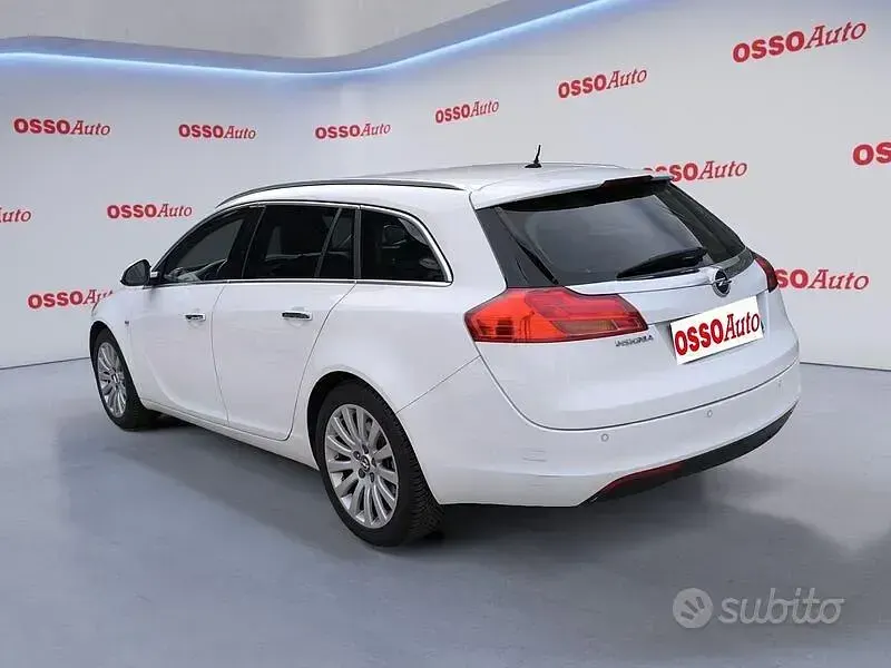 Usata Opel Insignia Cosmo 160 CV (117 kW) 2010 Bianco Station wagon