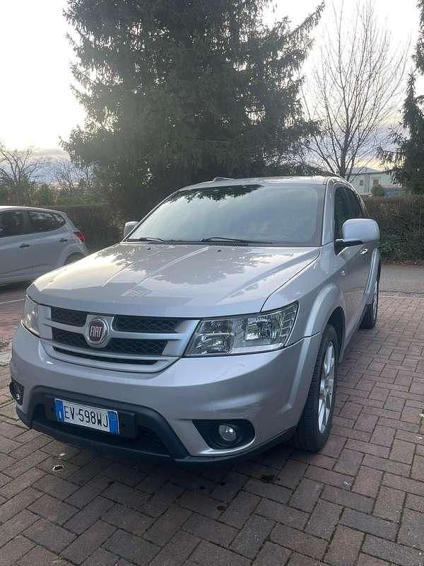 Usata Fiat Freemont Urban 170 CV (125 kW) 2014 Argento SUV