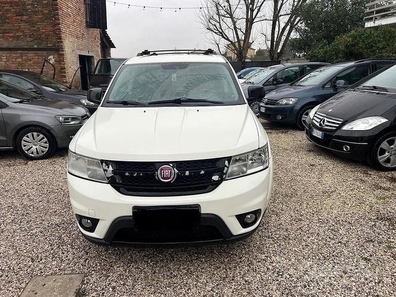 Usata Fiat Freemont Lounge 140 CV (102 kW) 2012 Bianco SUV