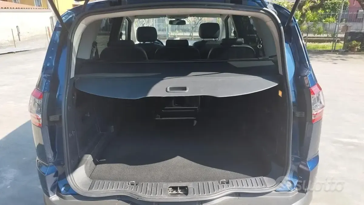 Usata Ford S-MAX Individual 163 CV (119 kW) 2011 Bluazzurro Monovolume