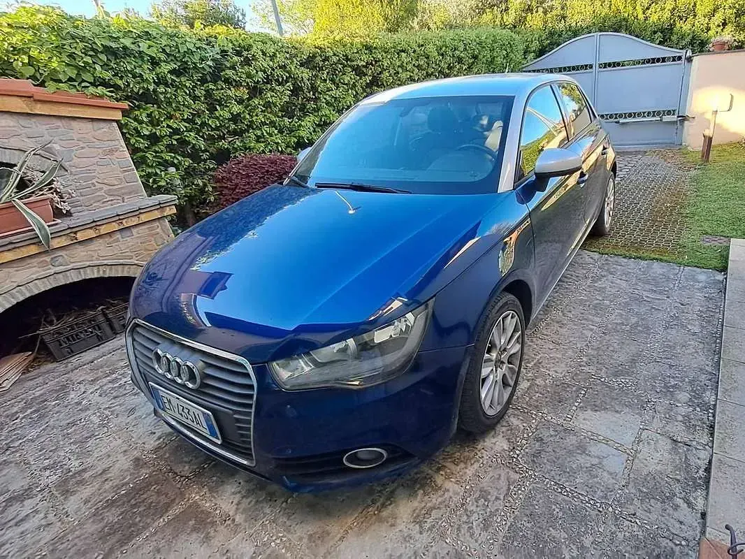 Usata Audi A1 Sportback Ambition 86 CV (63 kW) 2012 Utilitaria