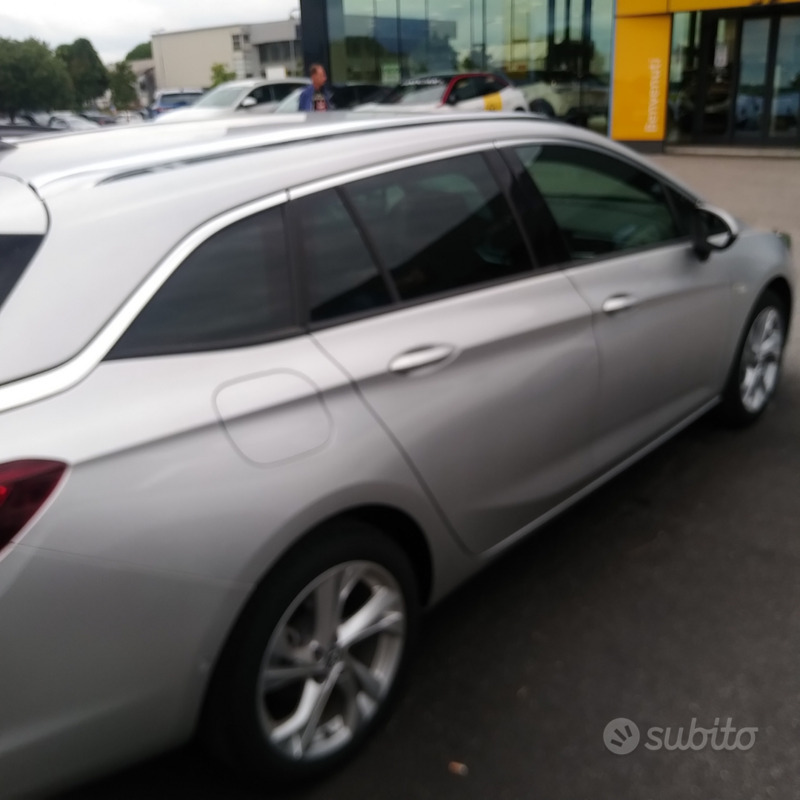 Usato 2021 Opel Astra 1.2 Benzin 131 CV (18.500 €)
