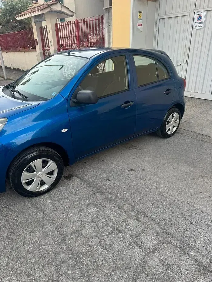 Usata Nissan Micra 80 CV (58 kW) 2014 Blu Utilitaria