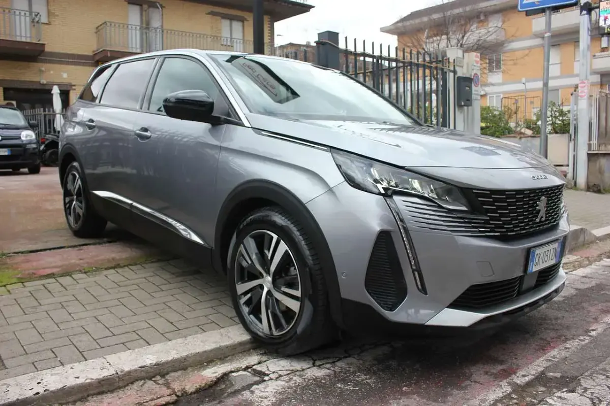 Usata Peugeot 5008 Allure 131 CV (96 kW) 2022 Other SUV