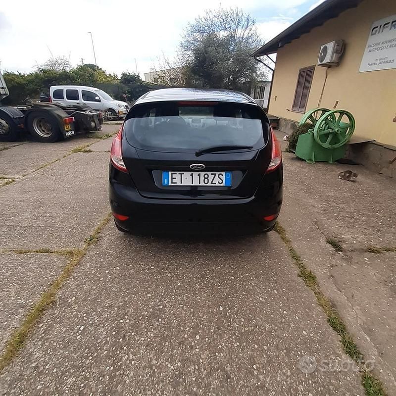 Usata Ford Fiesta 75 CV (55 kW) 2014 Utilitaria
