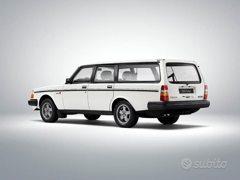 Usata Volvo 240 1986 Bianco Station wagon