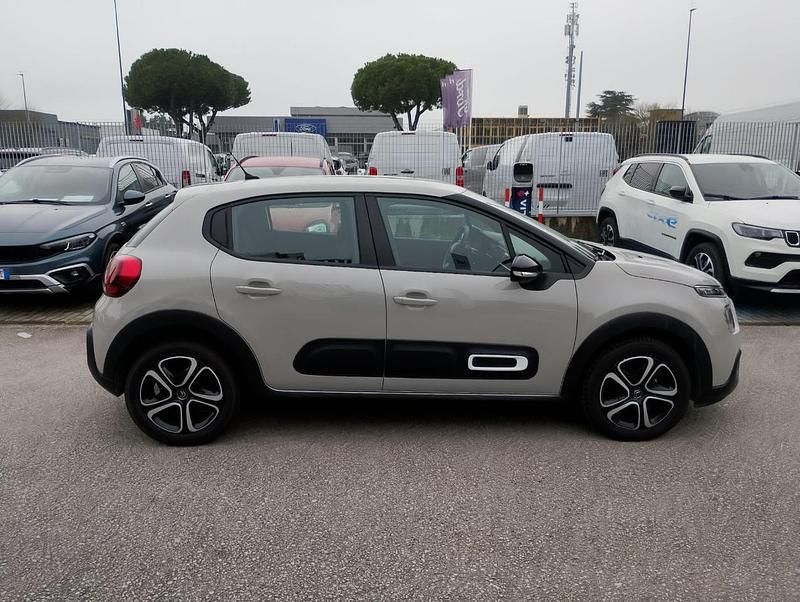 Usata Citroën C3 Feel 83 CV (61 kW) 2024 Beige Utilitaria