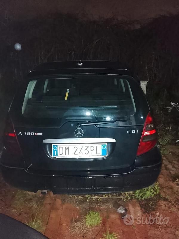 Usata Mercedes A180 109 CV (80 kW) 2004 Nero Berlina