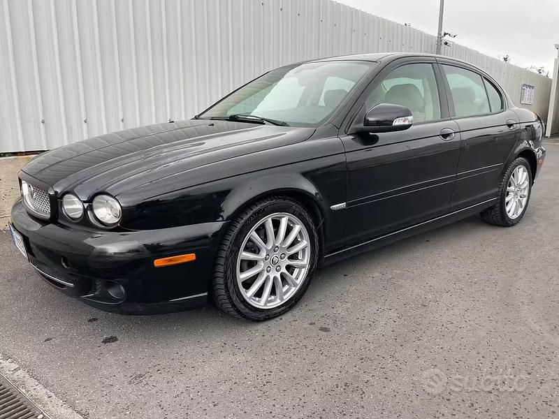 Usata Jaguar X-type 2011 Nero Berlina