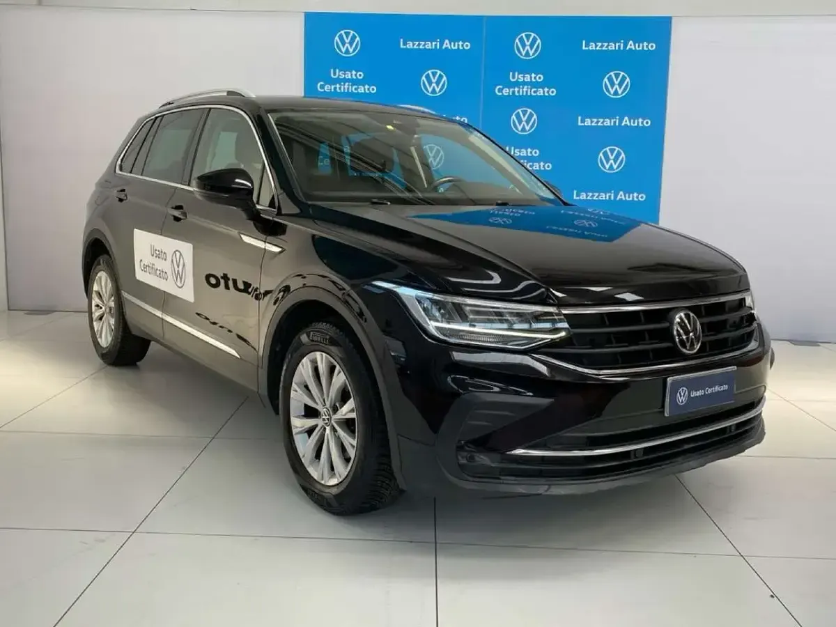 Usata VW Tiguan Life 150 CV (110 kW) 2021 Nero SUV