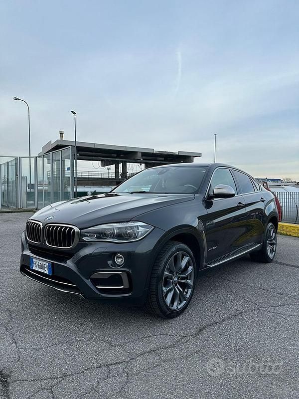 Usata BMW X6 258 CV (189 kW) 2017 Blu SUV