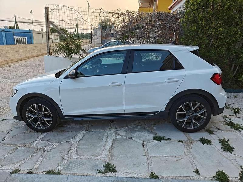 Usata Audi A1 Ambiente 150 CV (110 kW) 2021 Bianco SUV
