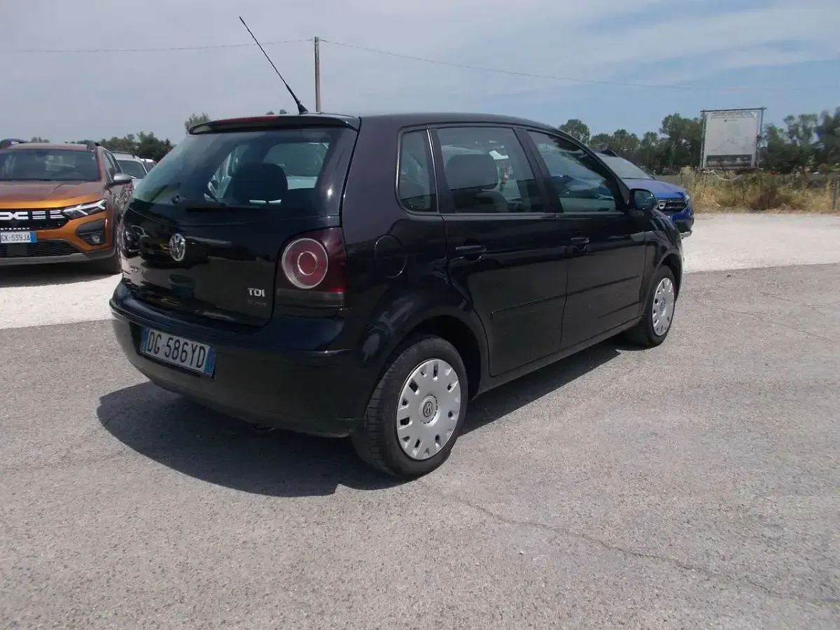 Usata VW Polo Comfortline 69 CV (50 kW) 2007 Nero Utilitaria