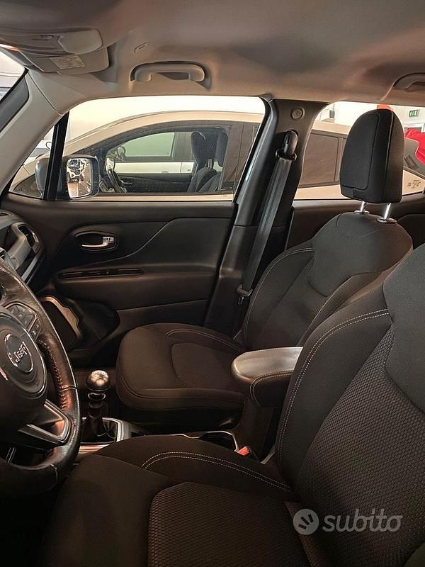 Usata Jeep Renegade Limited 130 CV (95 kW) 2021 Nero SUV