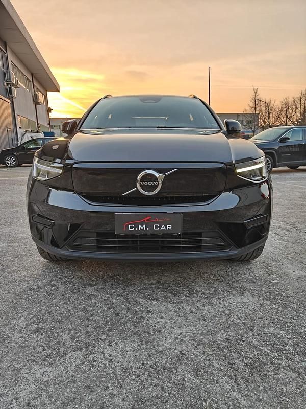 Usata Volvo XC40 Core 185 kW (252 CV) 2023 Nero SUV
