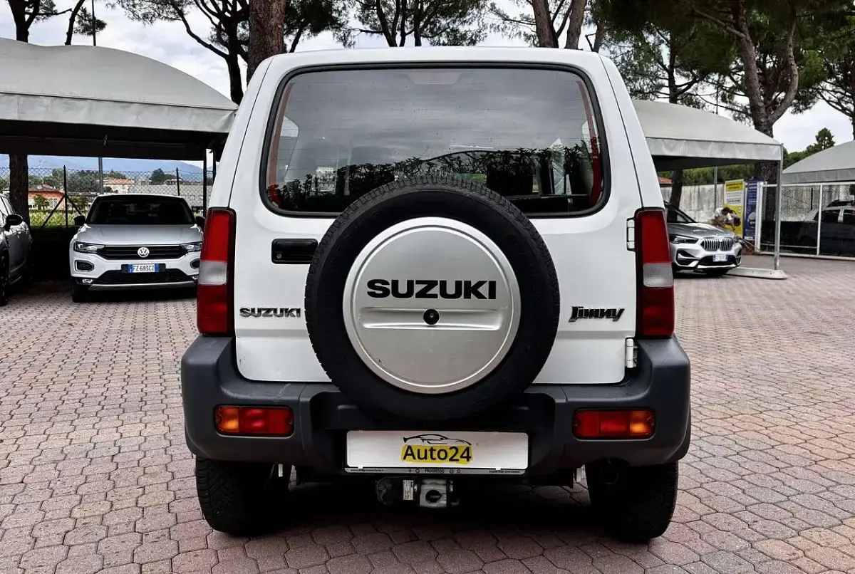 Usata Suzuki Jimny 86 CV (63 kW) 2018 Bianco SUV