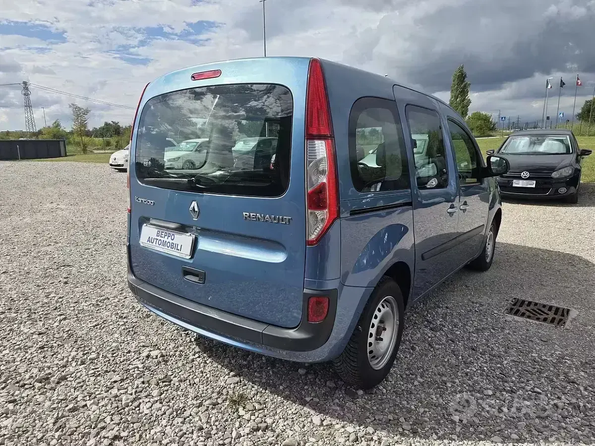 Usata Renault Kangoo 115 CV (84 kW) 2014 Blu Monovolume