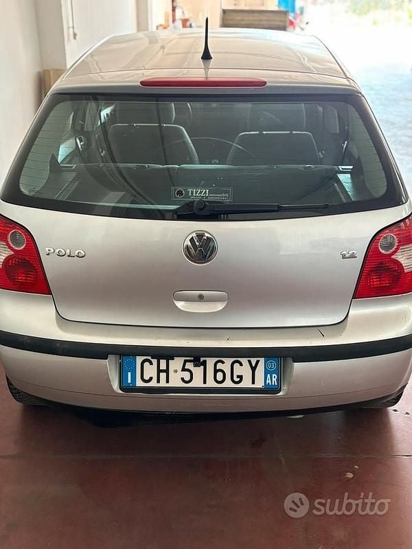 Usata VW Polo 64 CV (47 kW) 2001 Grigio Berlina
