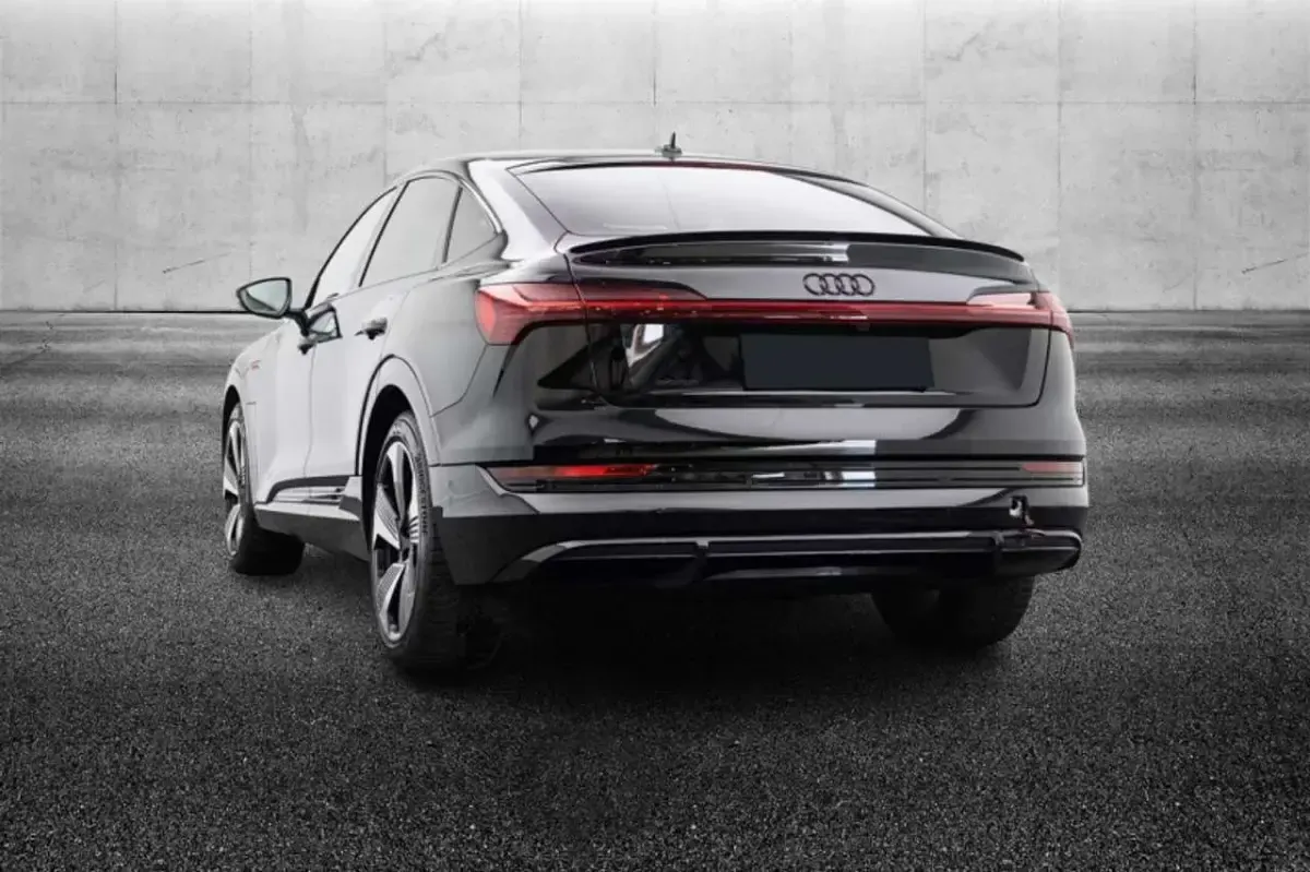 Usata Audi e-tron S-Line 158 kW (215 CV) 2022 Nero SUV