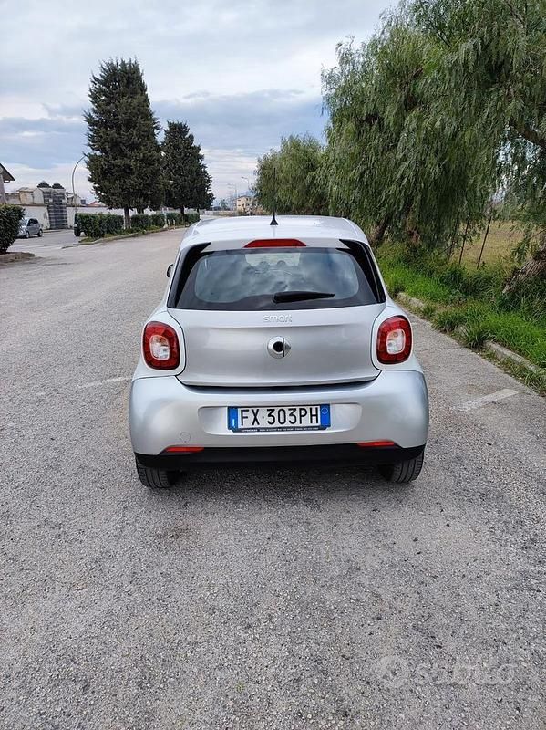 Usata Smart ForFour Prime 71 CV (52 kW) 2019 Grigio Utilitaria