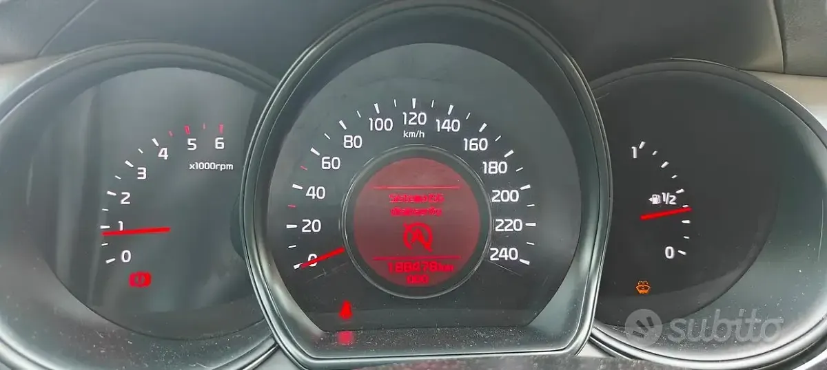 Usata Kia Ceed 90 CV (66 kW) 2013 Utilitaria