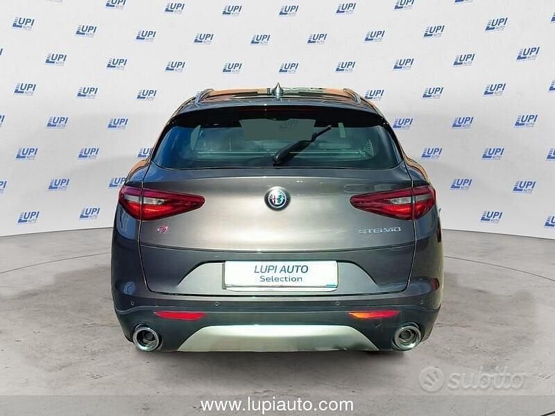 Usata Alfa Romeo Stelvio Business 190 CV (139 kW) 2021 Grigio SUV
