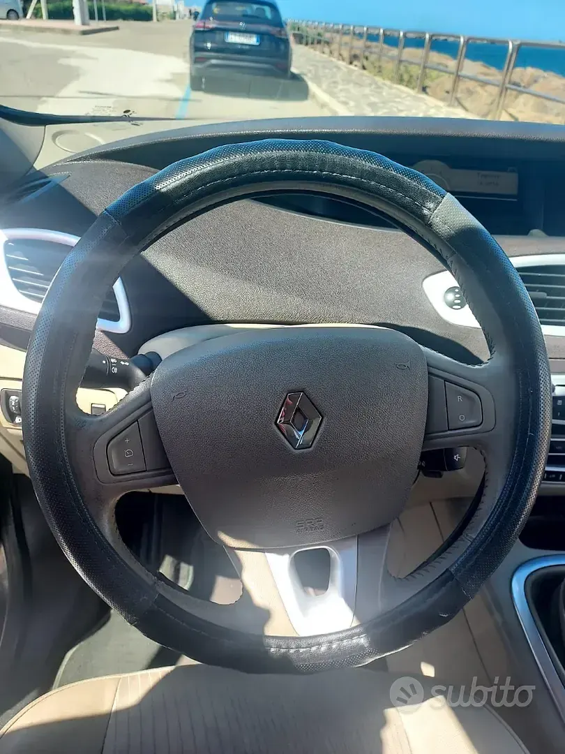 Usata Renault Scenic E-Tech 2010 Nero Monovolume