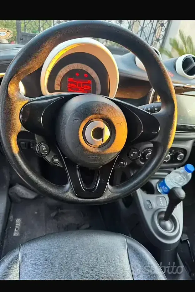 Usata Smart ForFour 71 CV (52 kW) 2017 Bianco Utilitaria