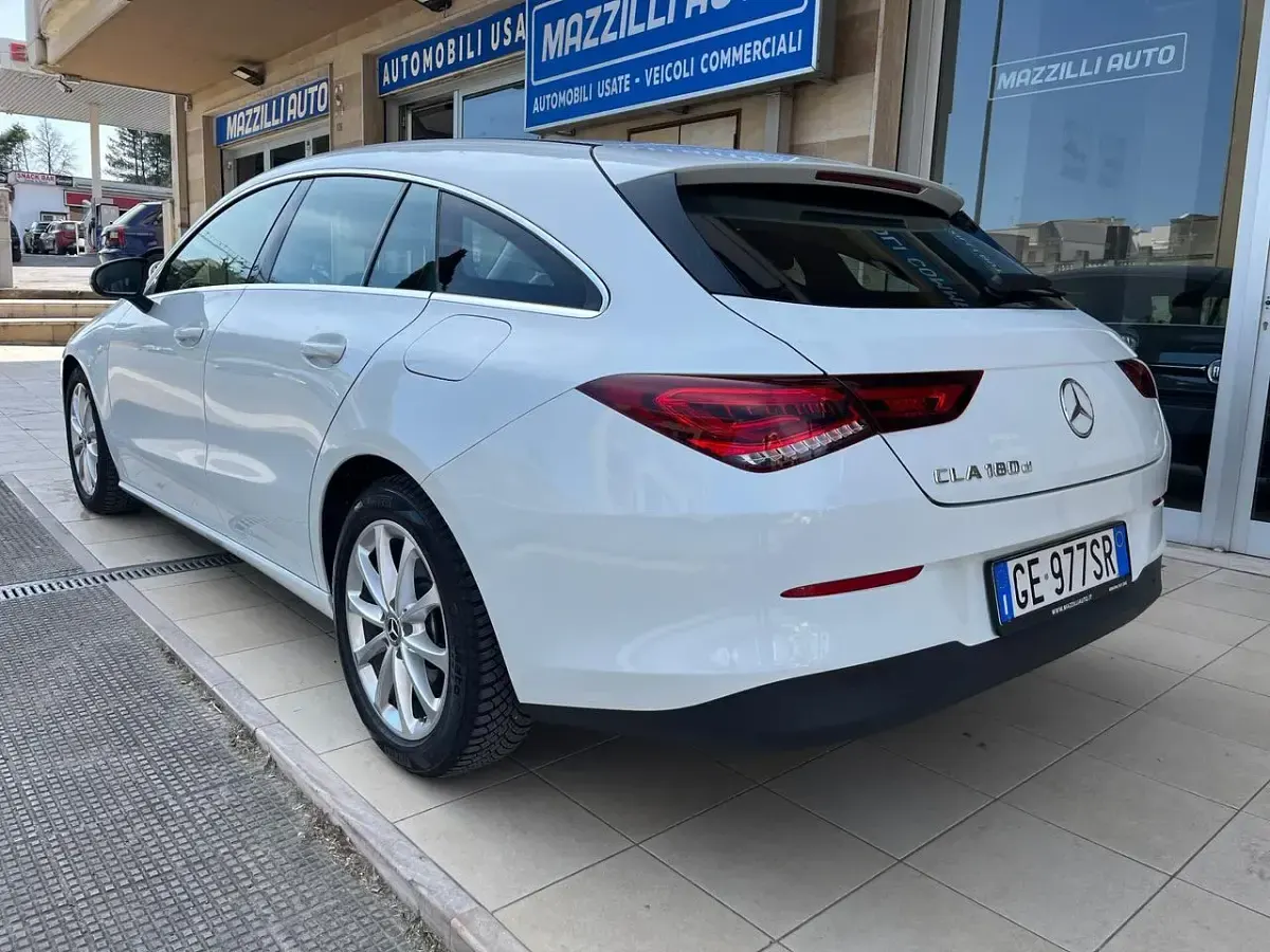 Usata Mercedes CLA180 Shooting Brake Business 116 CV (85 kW) 2021 Bianco Station wagon