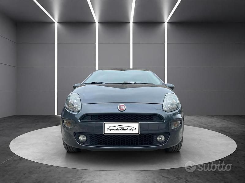 Usata Fiat Punto Street 69 CV (50 kW) 2015 Grigio Utilitaria