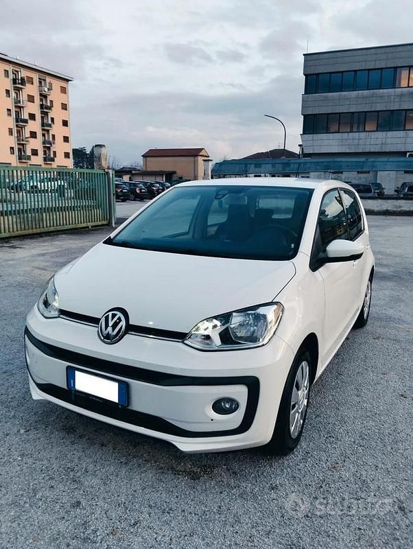 Usata VW up! Move 60 CV (44 kW) 2018 Bianco Utilitaria