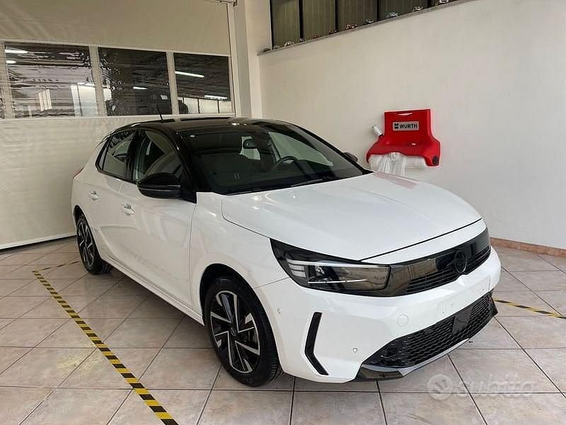 Usata Opel Corsa 101 CV (74 kW) 2023 Bianco Utilitaria