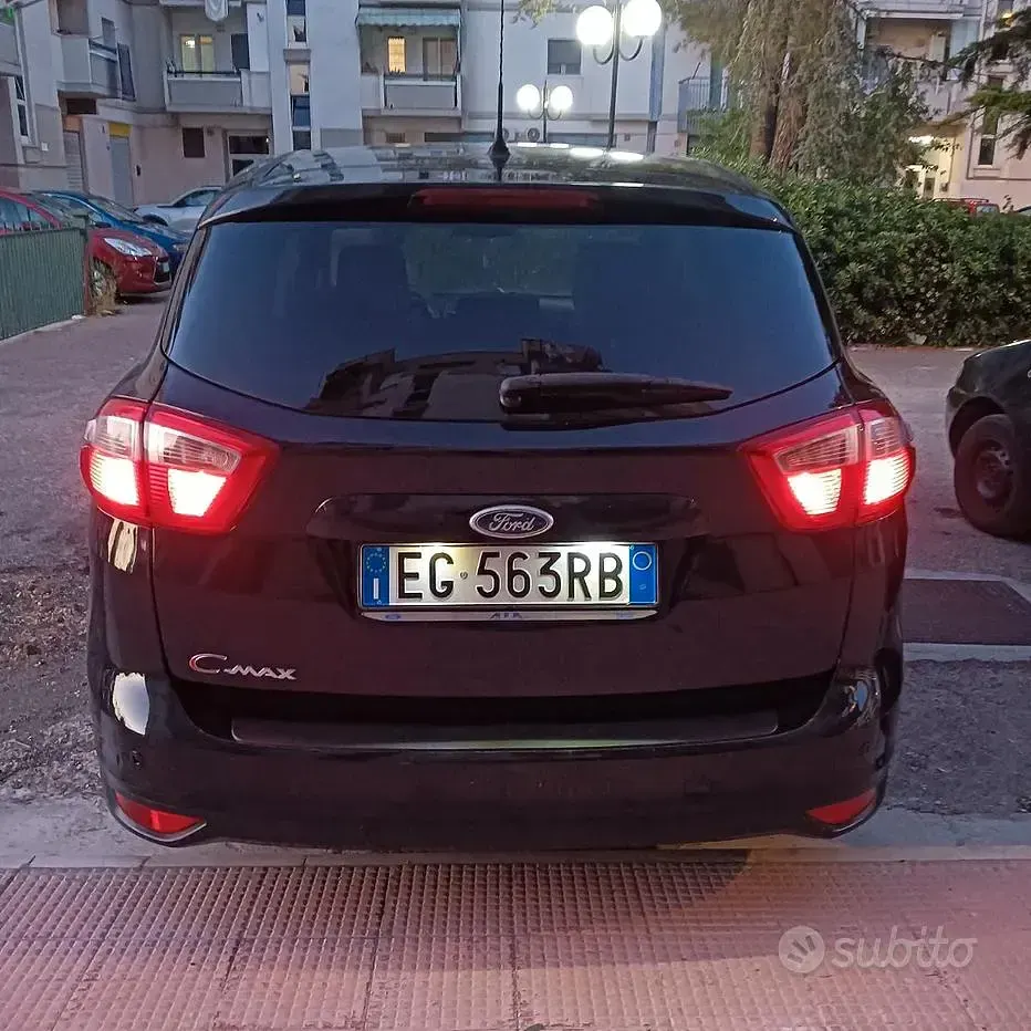Usata Ford C-MAX 115 CV (84 kW) 2011 Nero Monovolume