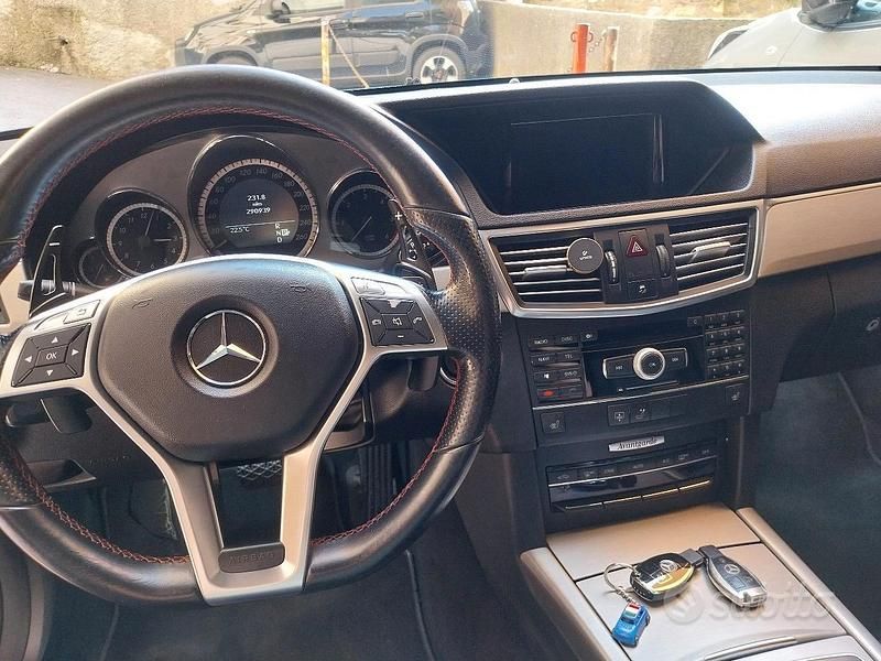 Usata Mercedes E350 231 CV (169 kW) 2009 Grigio Berlina