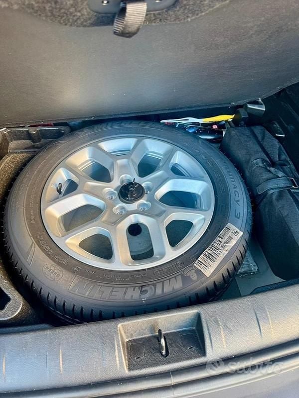 Usata Jeep Renegade Limited 220 CV (161 kW) 2018 Bianco SUV