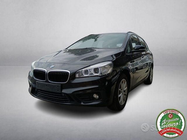 Usata BMW 218 Active Tourer Sport Line 150 CV (110 kW) 2015 Nero Monovolume