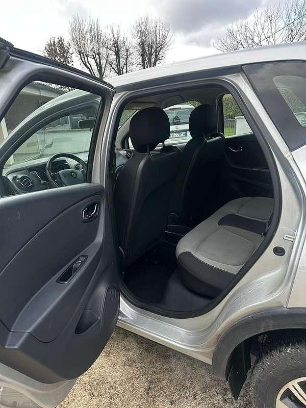 Usata Renault Captur Life 90 CV (66 kW) 2016 Grigio SUV