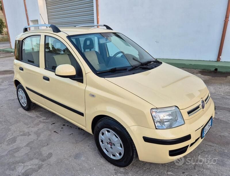 Usata Fiat Panda 69 CV (50 kW) 2011 Giallo Utilitaria