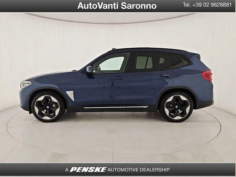 Usata BMW iX3 Impressive 210 kW (286 CV) 2021 Blu/azzurro SUV