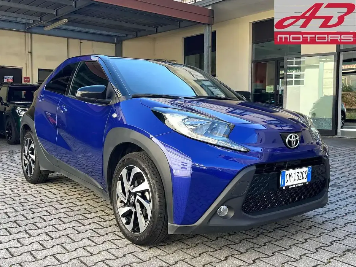 Usata Toyota Aygo X Trend 72 CV (52 kW) 2023 Blu/azzurro SUV