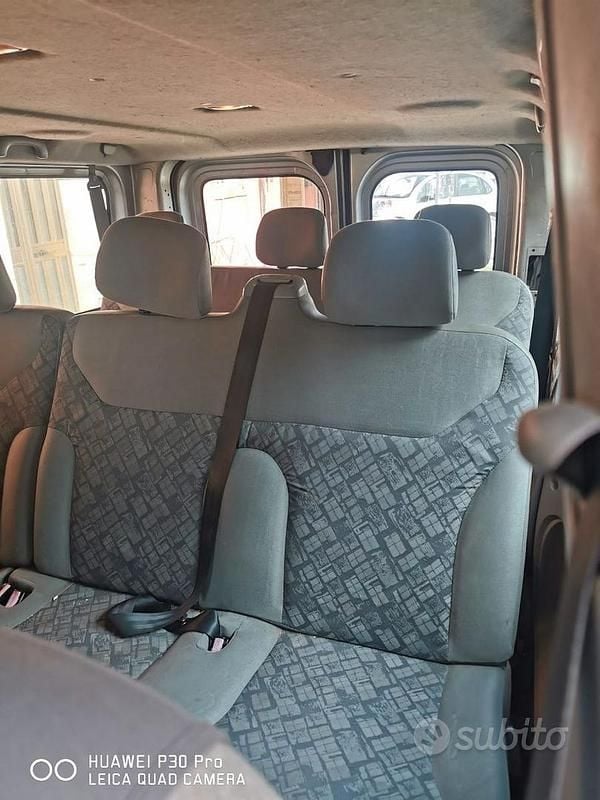 Usata Opel Vivaro 2003 Monovolume