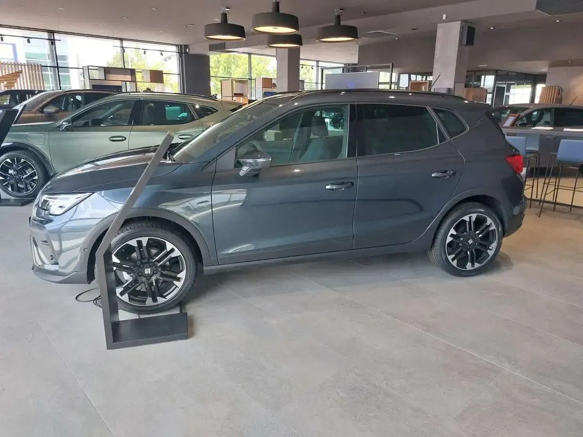 Nuova Seat Arona Black Edition 95 CV (69 kW) 2026 Other SUV