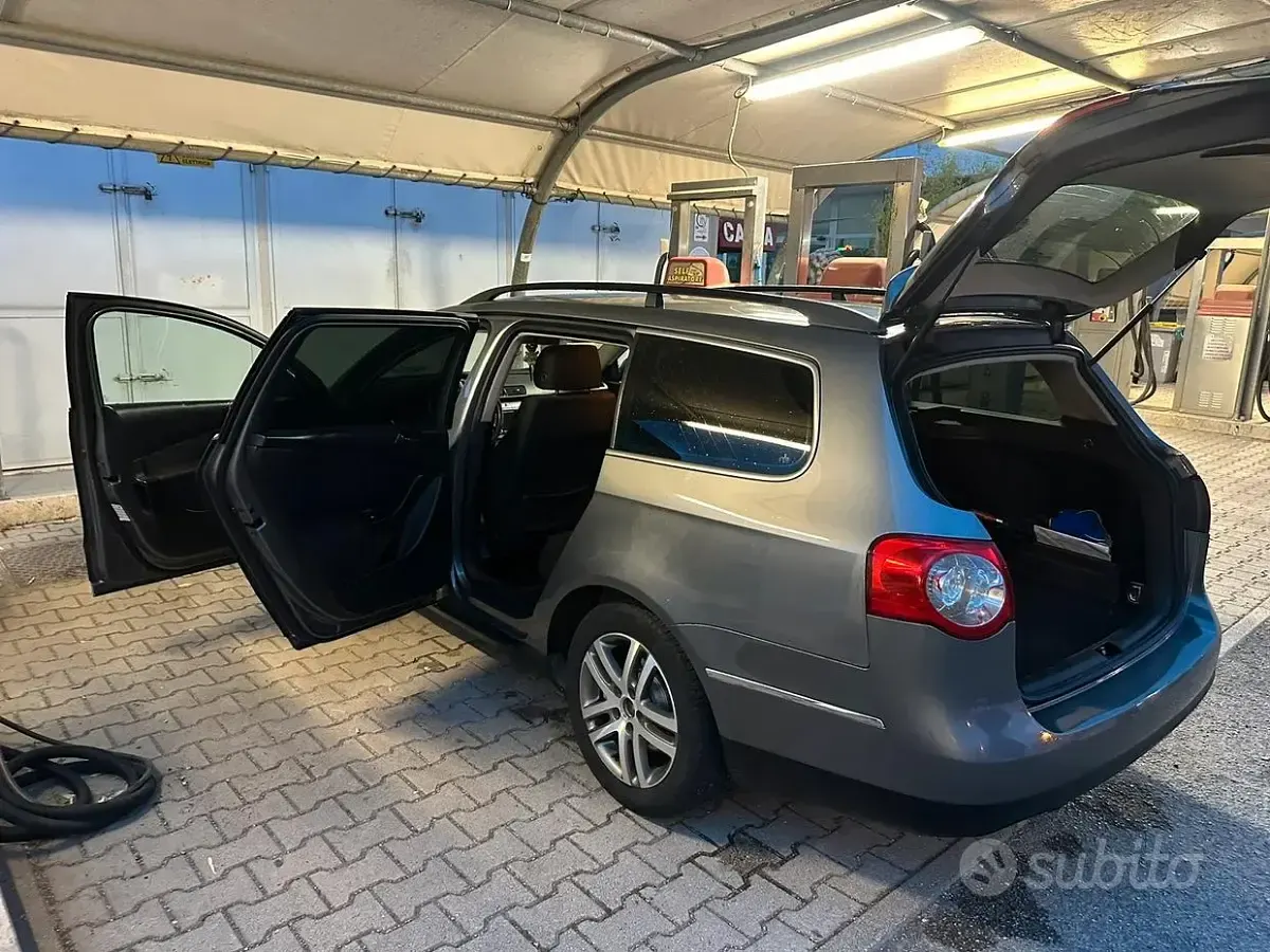Usata VW Passat 140 CV (102 kW) 2006 Grigio Station wagon