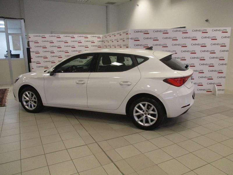 Usata Seat Leon Style 116 CV (85 kW) 2022 Bianco Berlina
