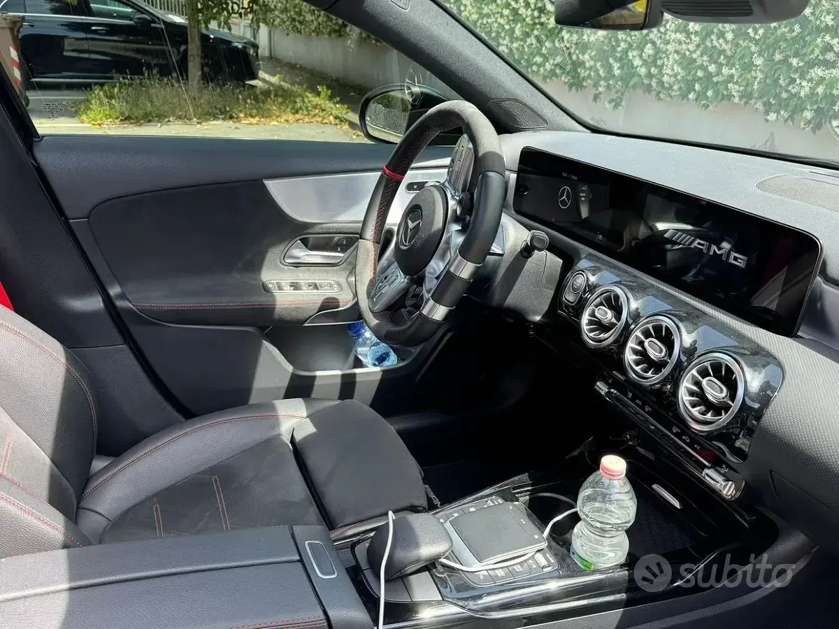 Usata Mercedes A45 AMG 421 CV (309 kW) 2020 Nero Utilitaria
