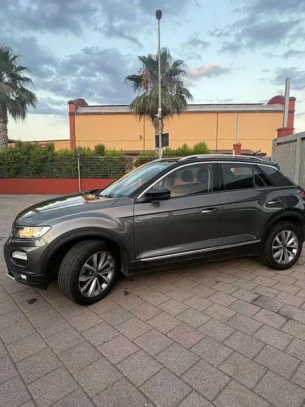 Usata VW T-Roc 116 CV (85 kW) 2020 SUV