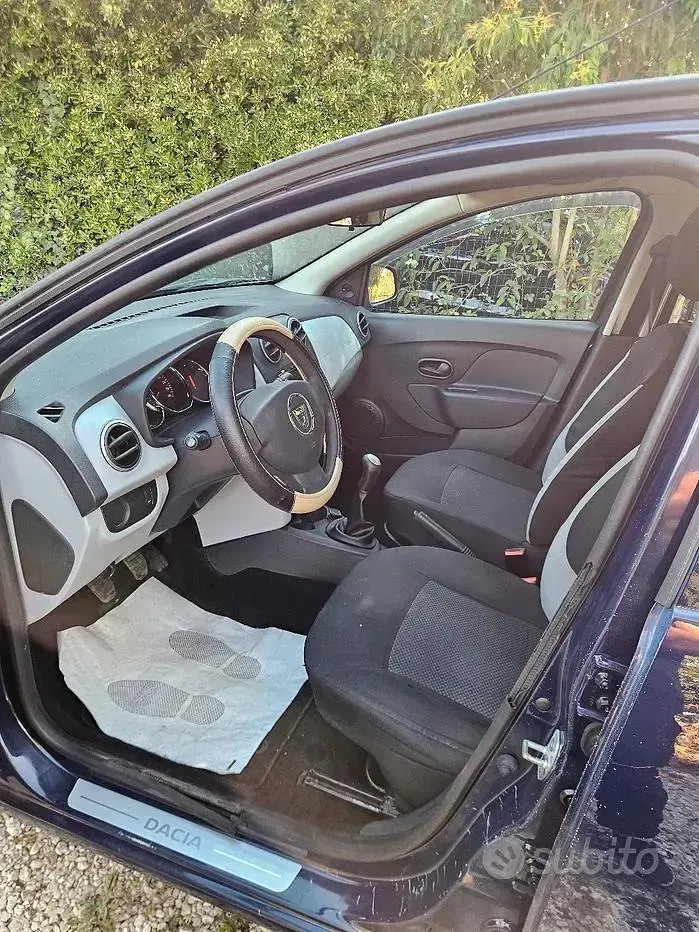 Usata Dacia Sandero 75 CV (55 kW) 2014 Berlina