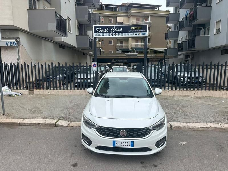 Usata Fiat Tipo Lounge 95 CV (69 kW) 2017 Bianco Berlina