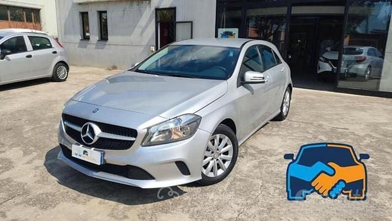 Usata Mercedes A160 Executive 109 CV (80 kW) 2016 Argento Berlina